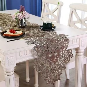 Table Runner
